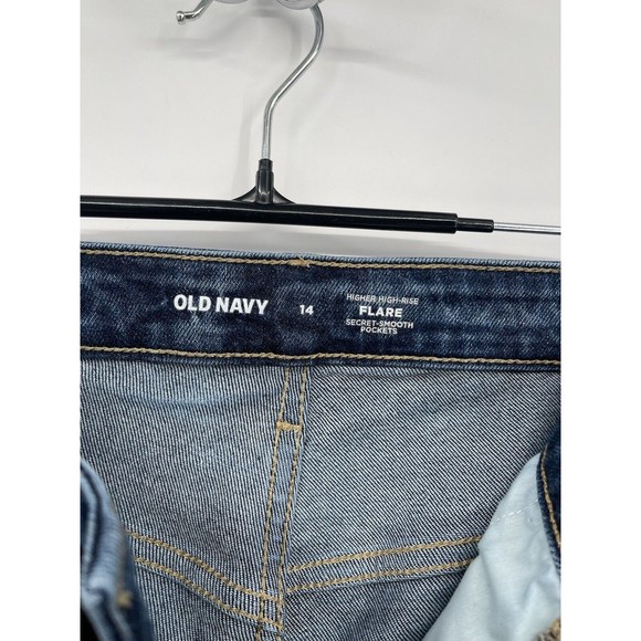 Old Navy Jeans Higher High-Rise Flare Secret Smooth Pockets Size 14 - Picture 3 of 6